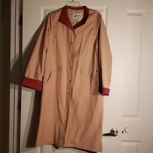 Woman's London Fog Maincoats Tan